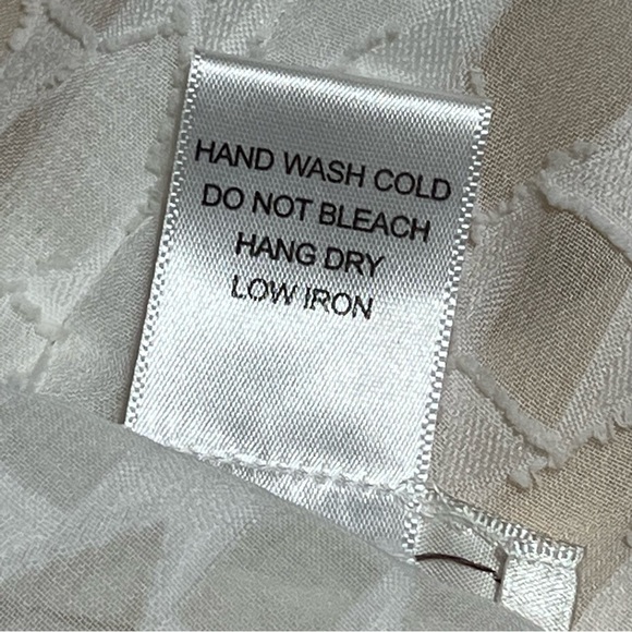 Esley White Raised Bodice Dress with Nude Lining Size Large - Picture 6 of 6